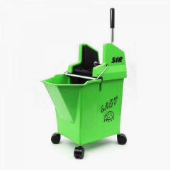 Castors Green Ladybug Bucket 9ltr